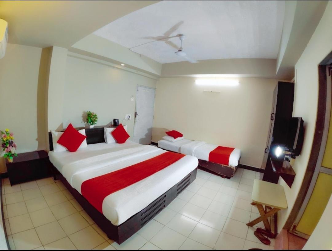 Hotel Harmony Jāmnagar Zewnętrze zdjęcie
